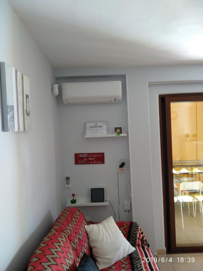 Casa Laura Vivienda Vacacional Лос Кристианос Экстерьер фото